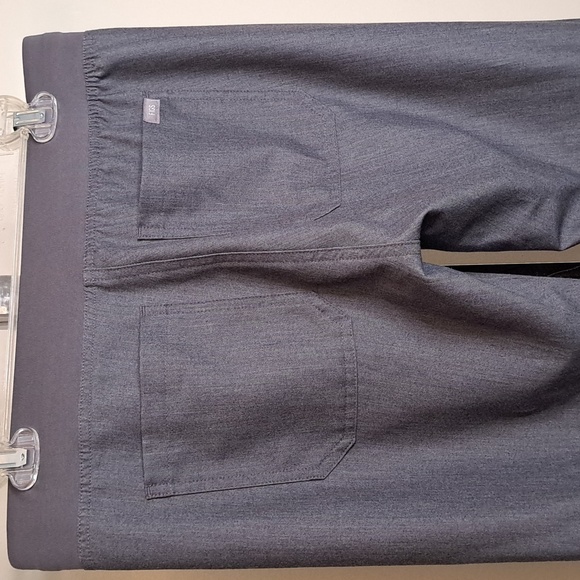 FIG Scrub Set - Picture 5 of 9